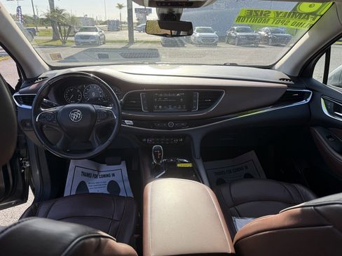 Used 2018 Buick Enclave Avenir w/ Avenir Technology Package image 15