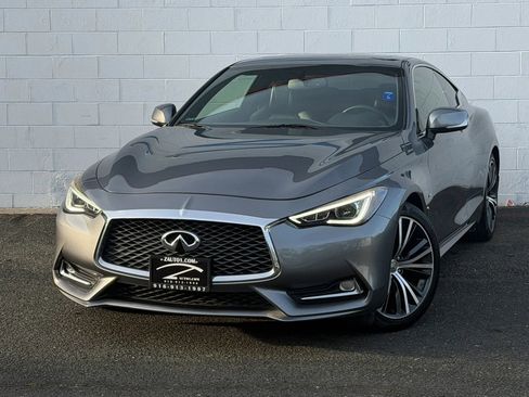 Used 2018 INFINITI Q60 3.0t Luxe image 1