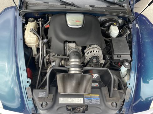 Used 2005 Chevrolet SSR w/ Preferred Equipment Group RWD image 18