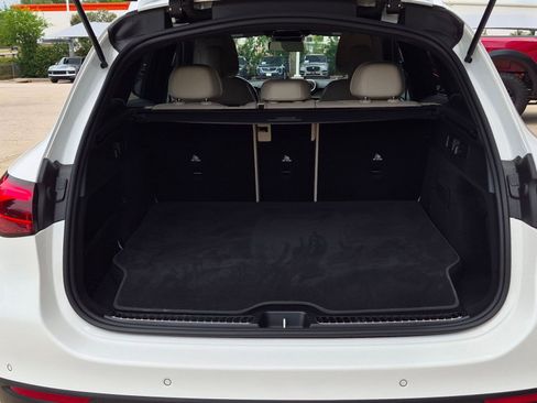 Used 2025 Mercedes-Benz GLC 350e 4MATIC image 22