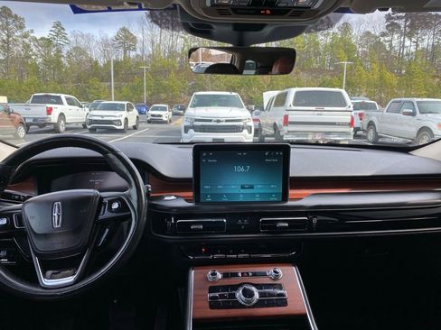 Used 2022 Lincoln Aviator Reserve w/ Equipment Group 201A image 26