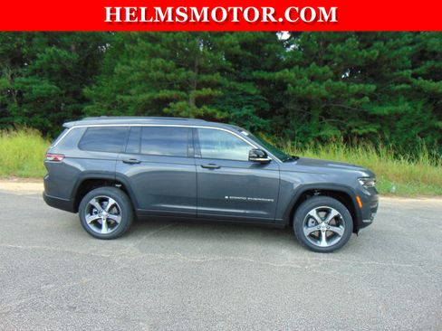 New 2025 Jeep Grand Cherokee L Limited AWD/4WD image 10