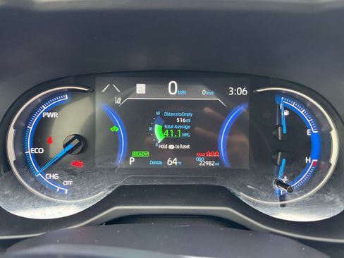 Used 2025 Toyota RAV4 LE image 40