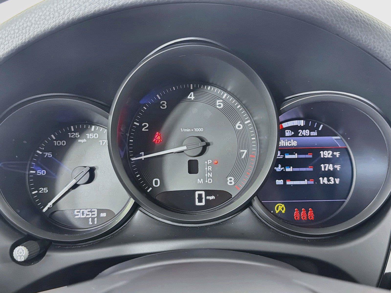 Certified 2026 Porsche Macan AWD/4WD image 16
