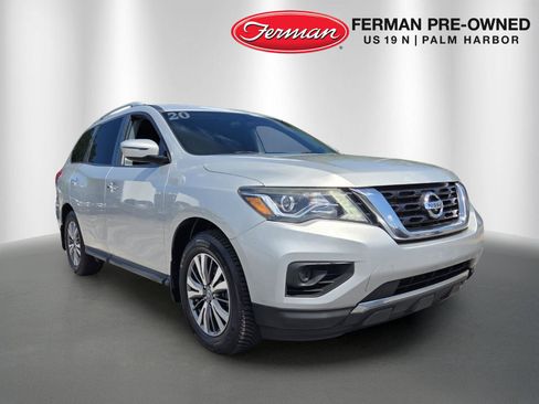 Used 2020 Nissan Pathfinder S FWD image 1