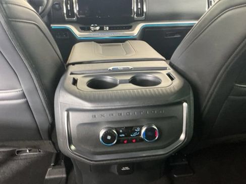 Used 2025 Ford Expedition Tremor AWD/4WD image 27