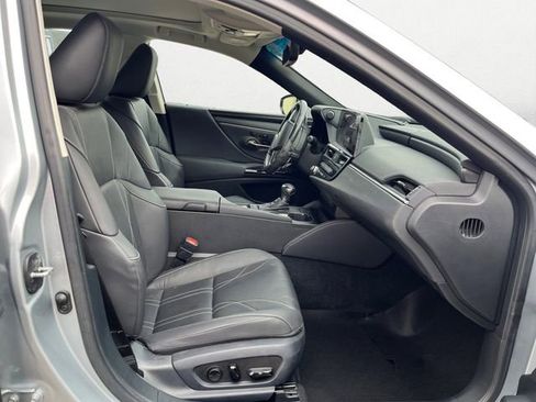 Used 2023 Lexus ES 350 w/ Accessory Package (Z2) FWD image 17