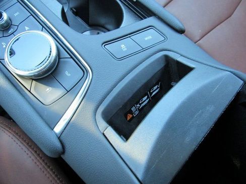 Certified 2025 Cadillac XT5 Premium Luxury w/ LPO, Bronce Accent Package image 24