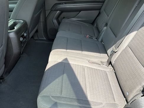 Used 2021 Chevrolet Tahoe LS RWD image 18