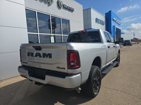 Used 2026 RAM 2500 Big Horn AWD/4WD image 9