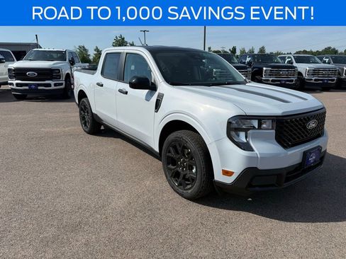 New 2025 Ford Maverick XLT w/ XLT Luxury Package image 9