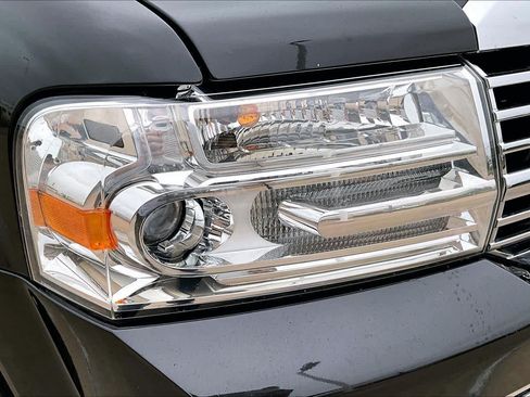 Used 2014 Lincoln Navigator 4WD image 27