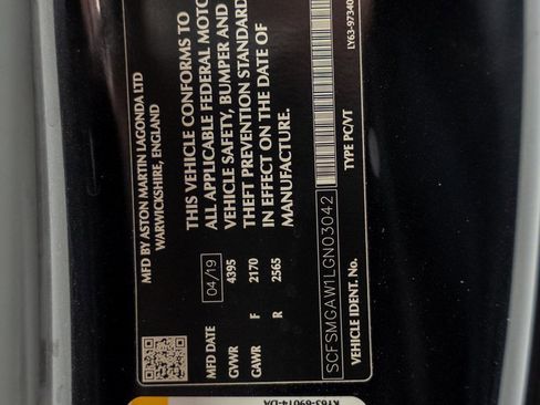 Used 2020 Aston Martin V8 Vantage Coupe image 61
