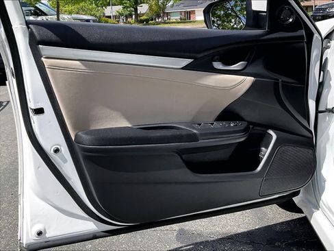 Used 2018 Honda Civic EX image 25