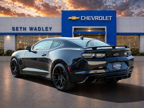 Used 2023 Chevrolet Camaro SS RWD image 5