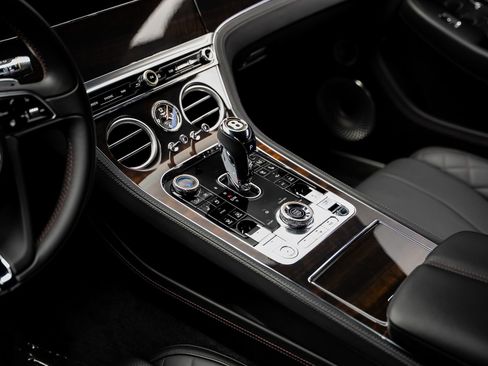 Used 2020 Bentley Continental GT AWD/4WD image 56