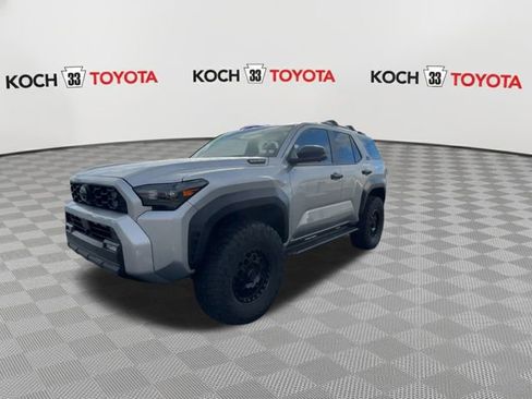 Used 2025 Toyota 4Runner TRD Off-Road image 4