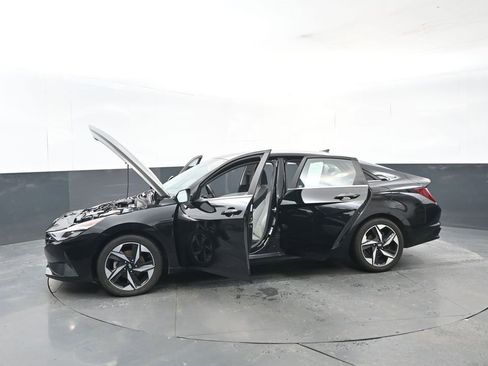 Used 2022 Hyundai Elantra Limited image 31