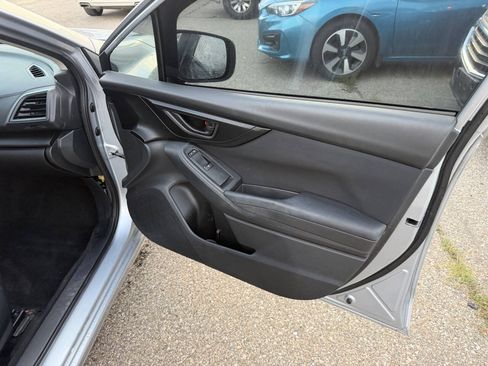 Used 2019 Subaru Impreza 2.0i w/ Eyesight AWD/4WD image 13