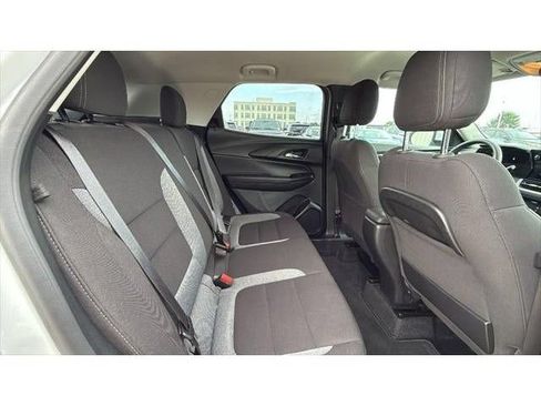 Used 2024 Chevrolet TrailBlazer LT FWD image 28