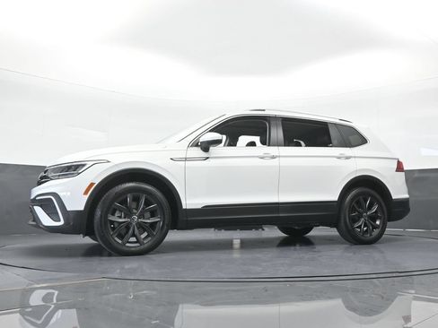 Used 2024 Volkswagen Tiguan SE FWD image 54