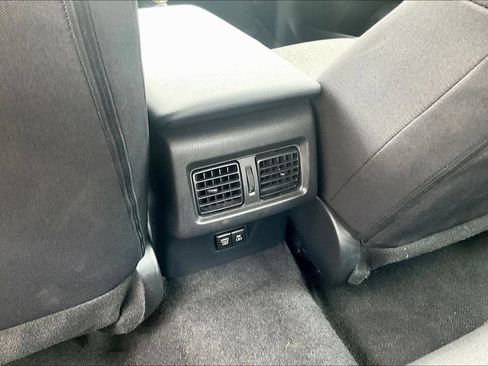 Used 2025 Toyota Camry LE FWD image 10