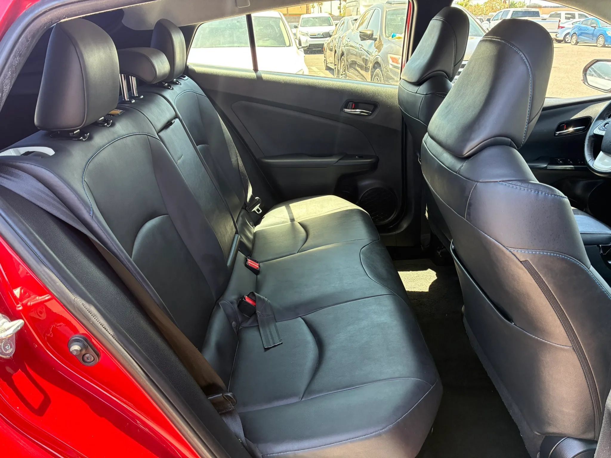 Used 2016 Toyota Prius Four Touring FWD image 21