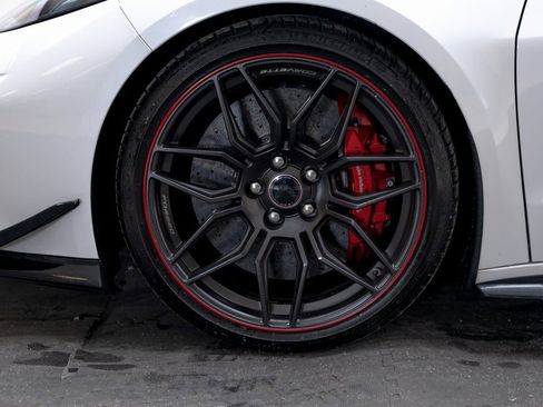 Used 2023 Chevrolet Corvette Z06 w/ Z07 Performance Package image 41