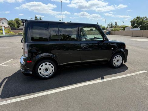 Used 2005 Scion xB Wagon image 8