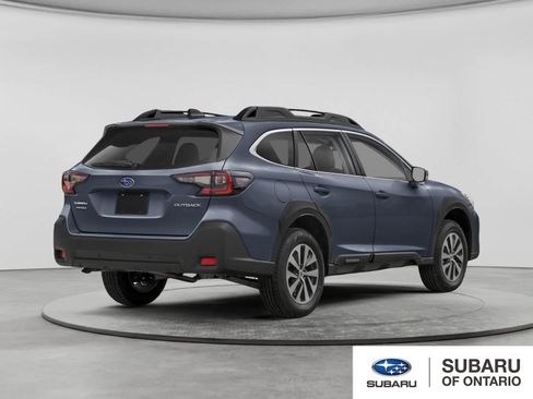 Used 2025 Subaru Outback Premium AWD/4WD image 2