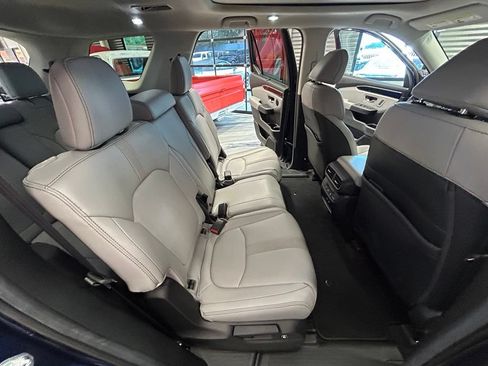 Used 2023 Honda Pilot Touring image 46