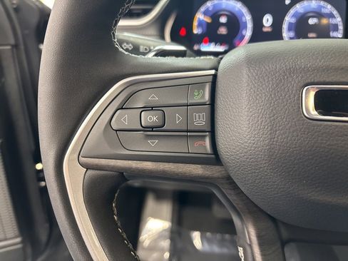 New 2025 Jeep Grand Cherokee L Limited w/ Black Appearance Package image 13