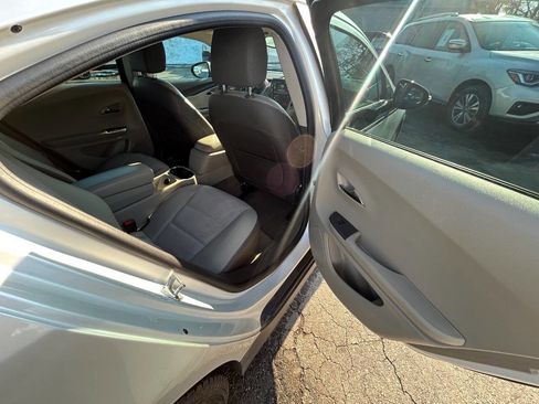 Used 2013 Chevrolet Volt Premium w/ Premium Trim Package image 7