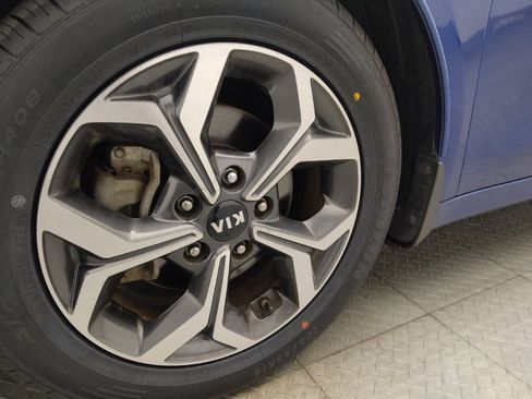 Used 2019 Kia Forte LXS FWD image 31
