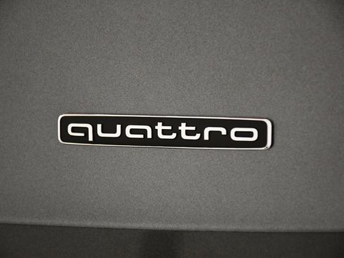 Used 2025 Audi Q3 2.0T Premium Plus w/ Premium Plus Package image 10