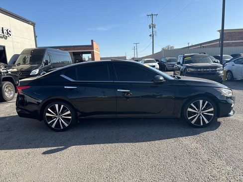 Used 2021 Nissan Altima 2.5 SV w/ SV Premium Package image 5