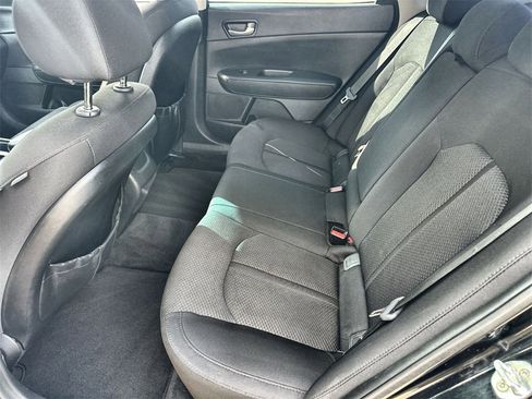Used 2018 Kia Optima LX w/ Convenience Package image 16