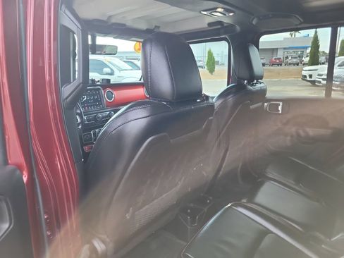 Used 2022 Jeep Gladiator Rubicon w/ LED Lighting Group image 10