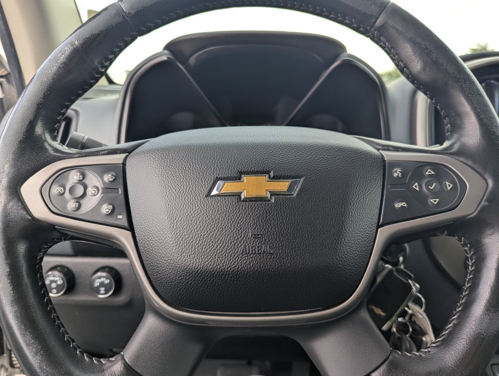 Used 2021 Chevrolet Colorado Z71 w/ Safety Package AWD/4WD image 19
