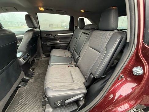 Used 2016 Toyota Highlander Plus image 12