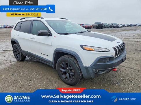 Used 2015 Jeep Cherokee Trailhawk w/ Leather Interior Group AWD/4WD image 5