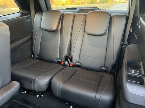 Used 2022 Mercedes-Benz GLS 450 4MATIC image 28