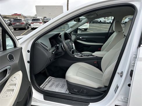Used 2023 Hyundai Sonata SEL w/ Cargo Package image 36