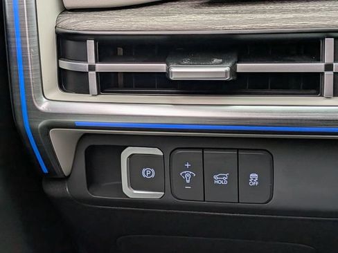 Used 2025 Hyundai Santa Fe Calligraphy FWD image 18