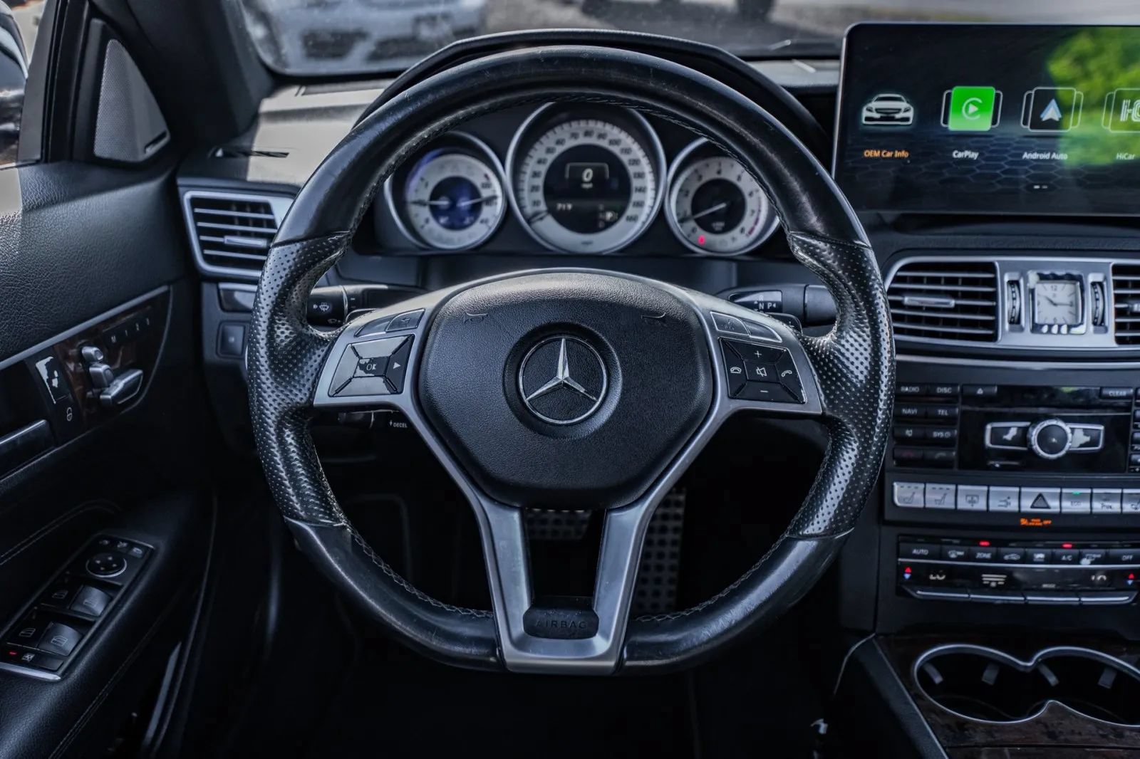 Used 2015 Mercedes-Benz E 550 Coupe w/ Premium 1 Package image 23