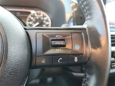 Certified 2022 Nissan Pathfinder SV image 25