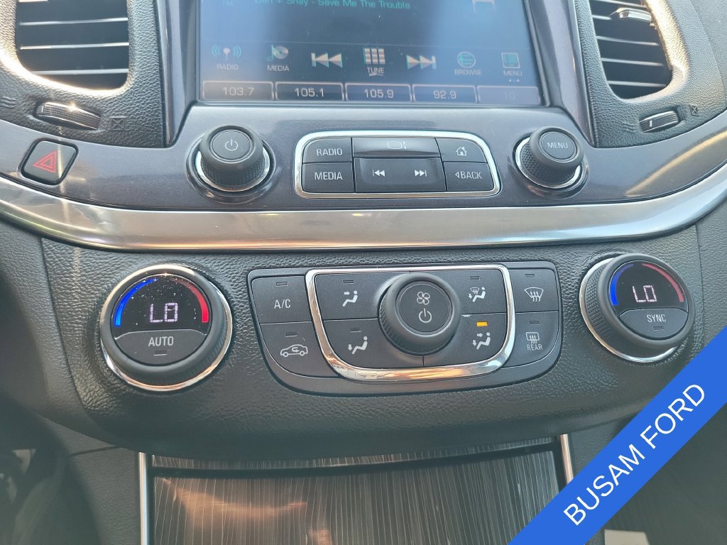 Used 2017 Chevrolet Impala LT w/ Convenience Package FWD image 25