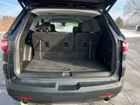 Certified 2021 Chevrolet Traverse LT image 23