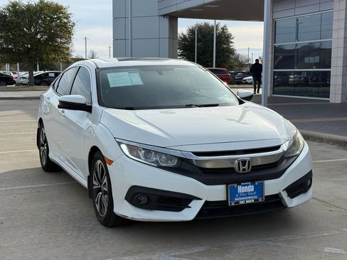 Used 2017 Honda Civic EX-T image 7