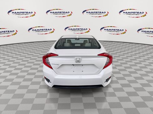 Used 2017 Honda Civic EX image 7